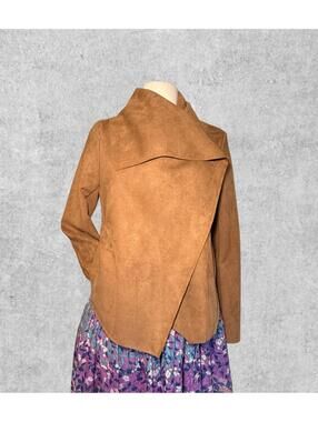 Anne Klein Faux Suede Light Jacket – Camel Brown | Draped Collar